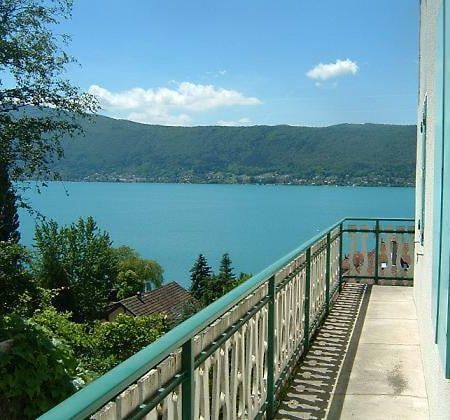 Villa Le Lac Cottage Au Bord Du Lac D'Annecy - Chambre Chez L'Habitant - Les Terrasses Du Lac Veyrier-du-Lac Buitenkant foto